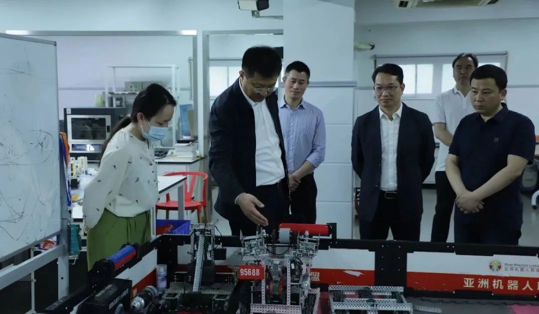 中国青基会领导来浙调研“小平科技创新实验室”公益项目